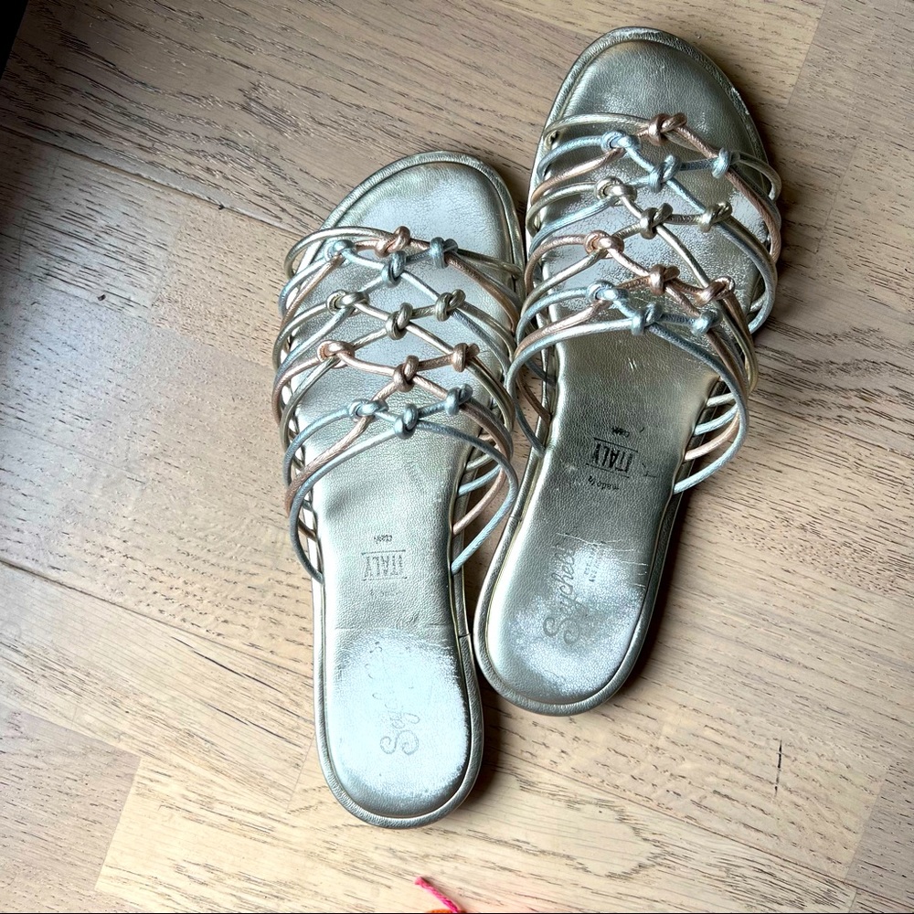 Metallic Seychelles sandals